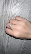 Carrie S Pearl and White Topaz prsten ze stříbra s perlou a bílým topazem
