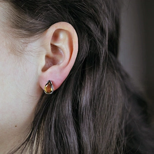 Neda S Cognac Quartz - stříbrné náušnice s kamenem quartz