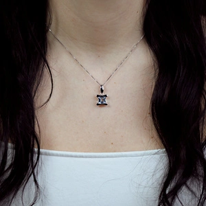 Alesia S Blue Topaz - stříbrný přívěsek s modrým topazem
