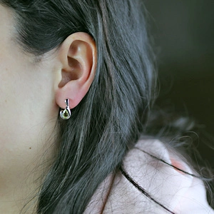 Vajana S Green Amethyst - stříbrné náušnice se zeleným ametystem