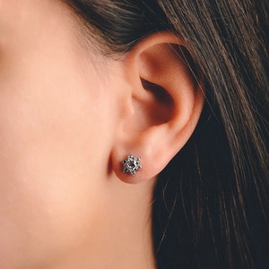 Meda - stříbrné náušnice se zirkony