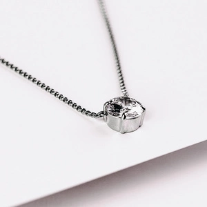 Zelira - náhrdelník z chirurgické oceli