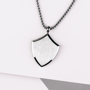 Liora - přívěsek a řetízek z chirugické oceli