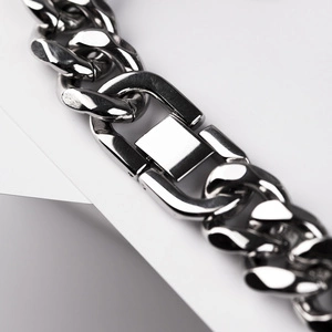 Ironix - náramek z chirurgické oceli